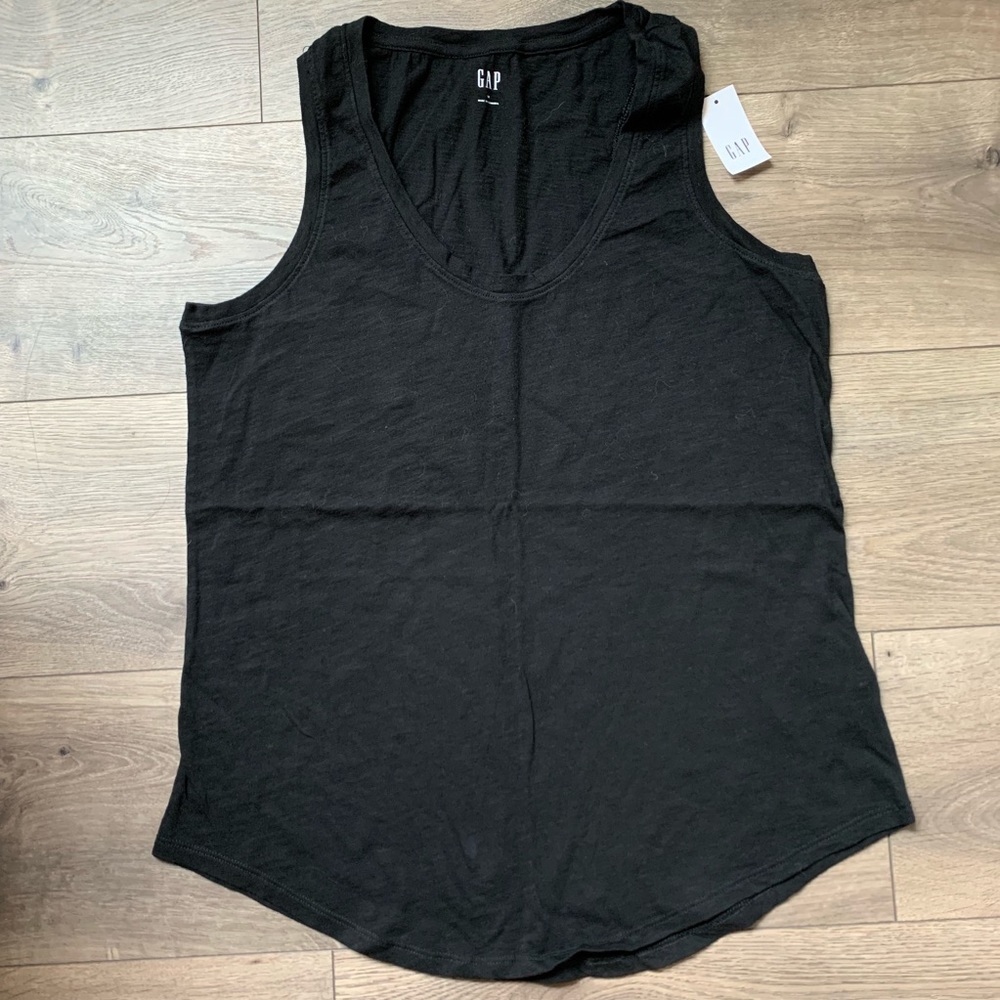 Gap tank top
